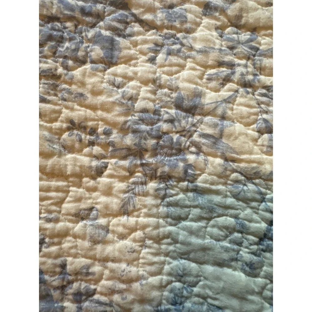 Laura Ashley Blue Floral Twin Quilt Reversible 68x88 Cottagecore Cream Bedding